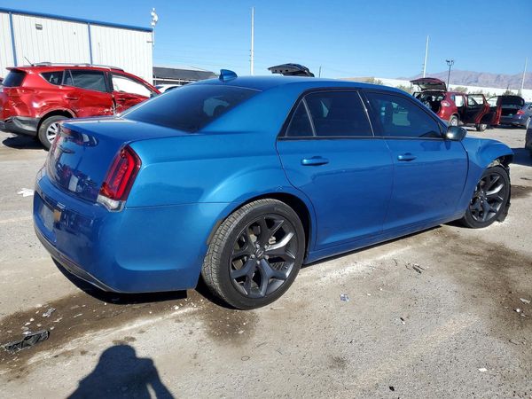 2021 CHRYSLER 300
