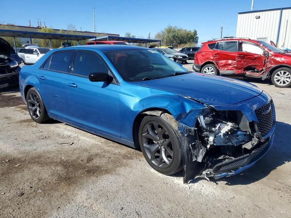 2021 CHRYSLER 300