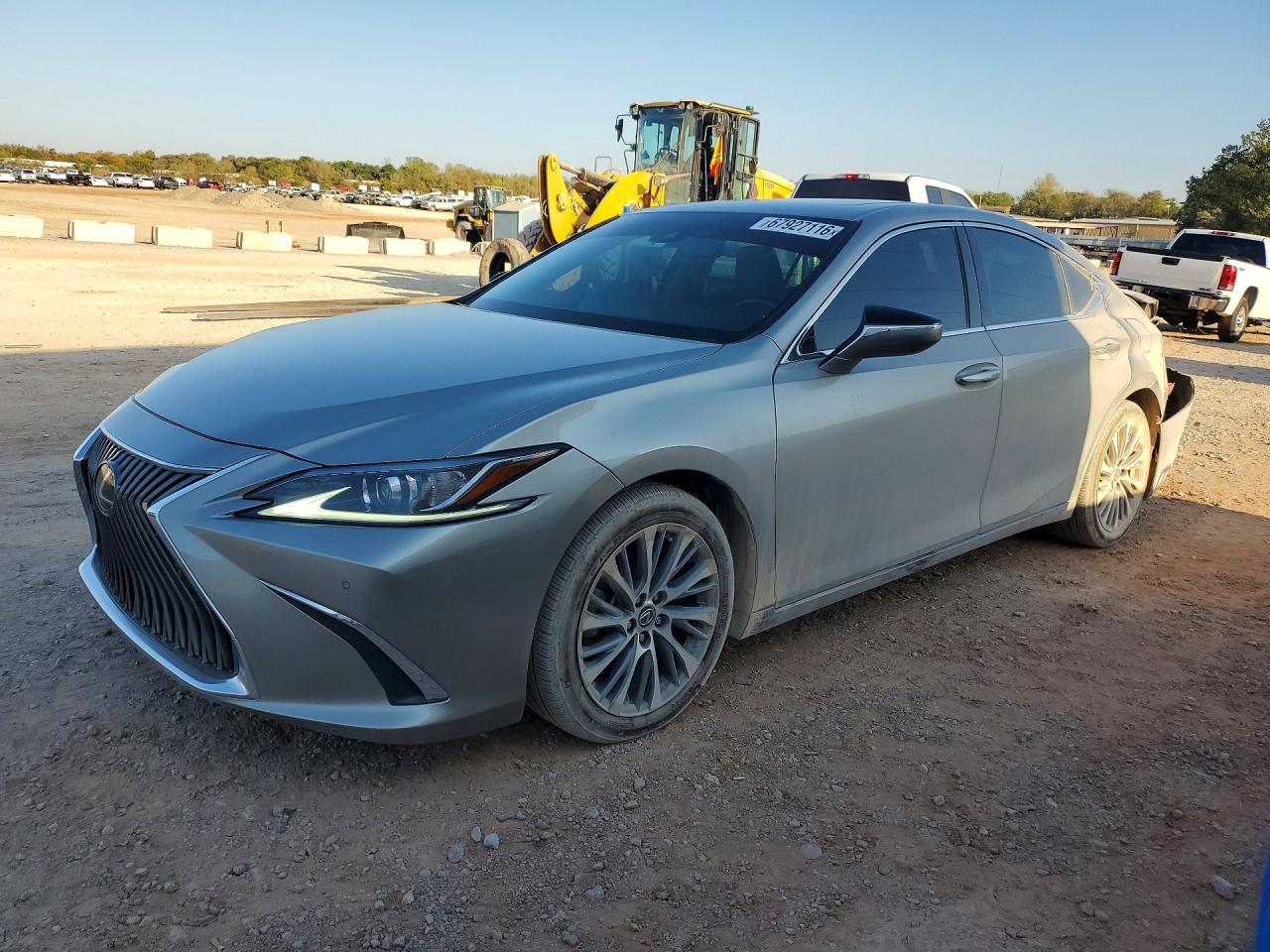 2020 LEXUS ES