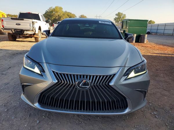2020 LEXUS ES