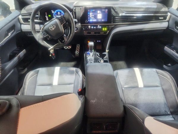 2026 TOYOTA CAMRY