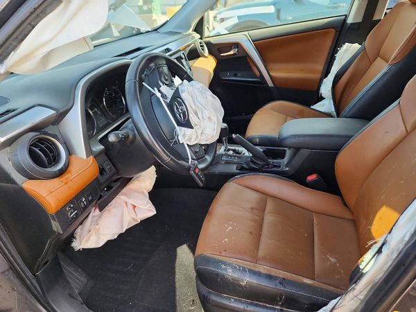 2016 TOYOTA RAV4 Limited (G Grade) — DENT