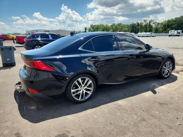 2019 LEXUS IS