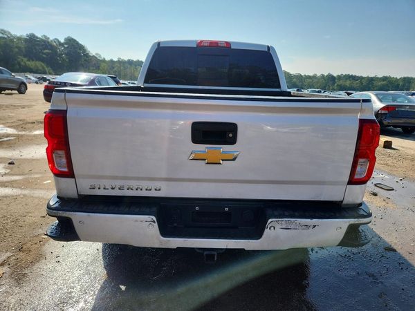 2018 CHEVROLET SILVERADO High Country — DIRR