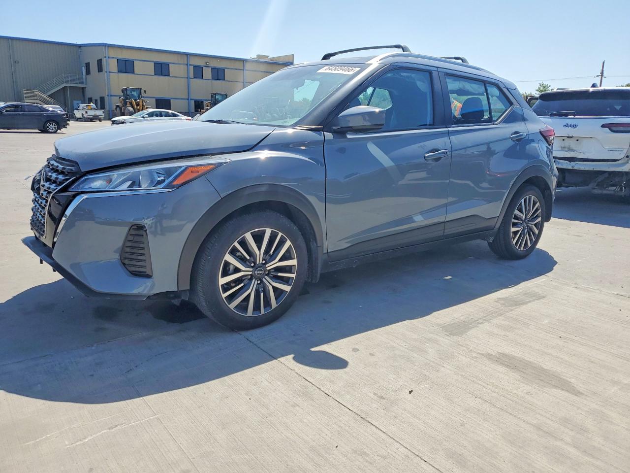 2024 NISSAN KICKS