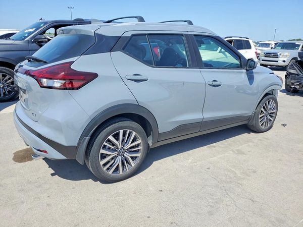 2024 NISSAN KICKS