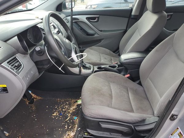 2015 HYUNDAI ELANTRA