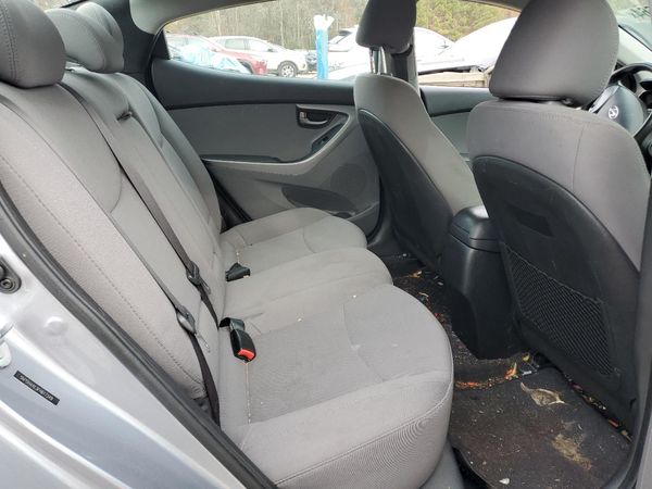 2015 HYUNDAI ELANTRA