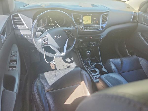 2016 HYUNDAI TUCSON