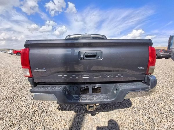 2017 TOYOTA TACOMA — DIRR