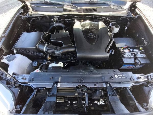 2017 TOYOTA TACOMA — Engine bay