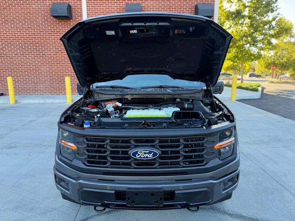 2025 FORD F150