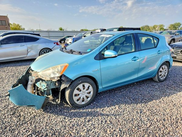 2013 TOYOTA PRIUS