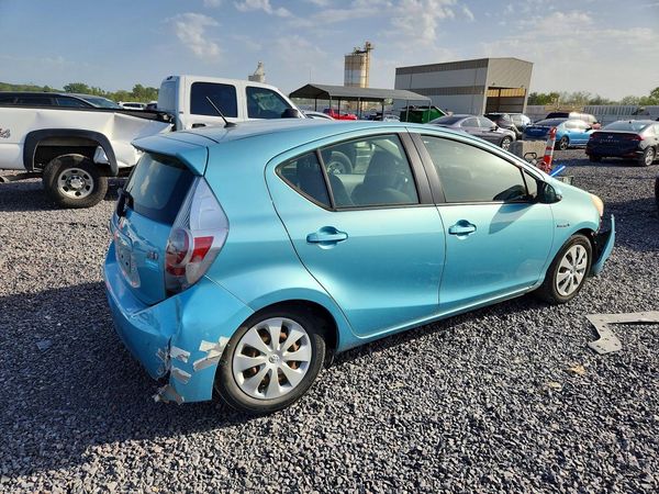 2013 TOYOTA PRIUS