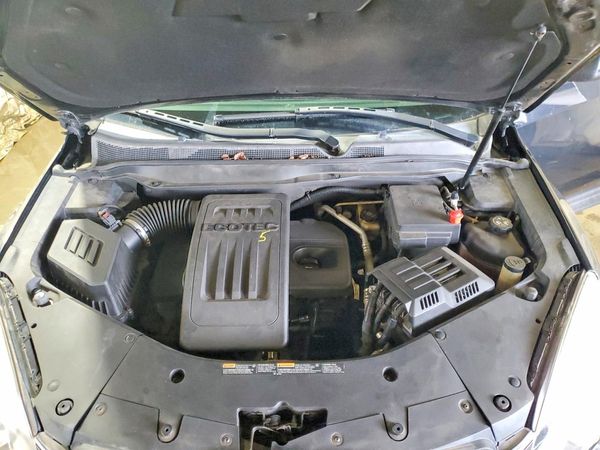 2016 CHEVROLET EQUINOX LT — Engine bay