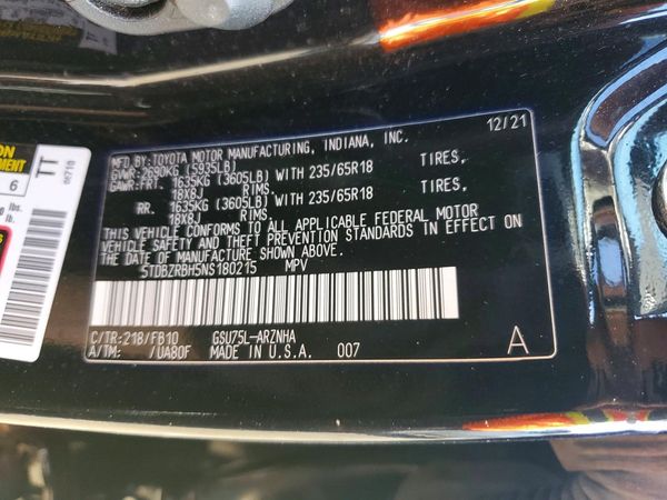 2022 TOYOTA HIGHLANDER LE — VINS