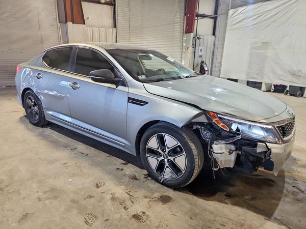 2014 KIA OPTIMA GL - Middle-low