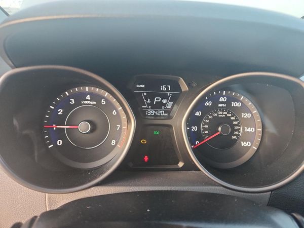 2014 HYUNDAI ELANTRA GLS(Middle)