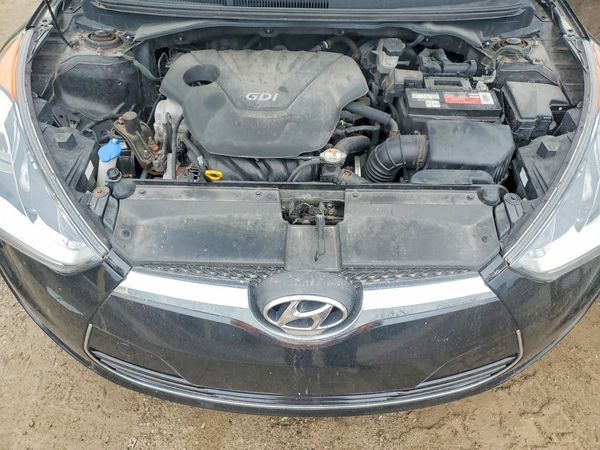 2013 HYUNDAI VELOSTER — Engine bay