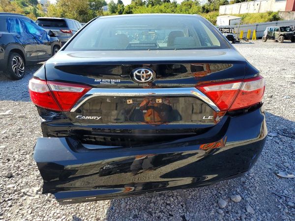 2016 TOYOTA CAMRY — Front 3/4