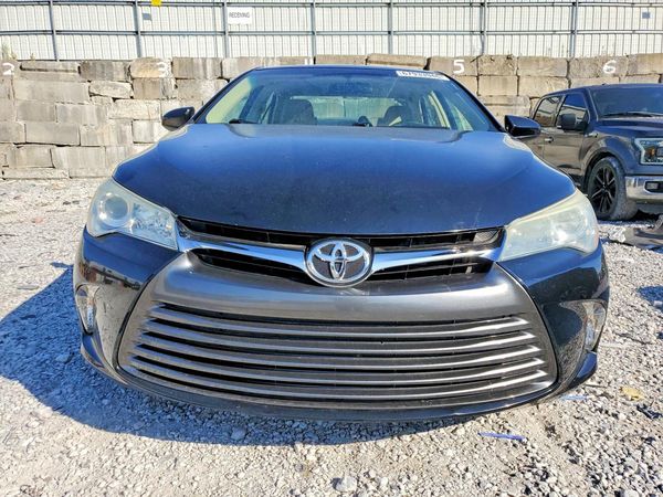 2016 TOYOTA CAMRY — LOOS