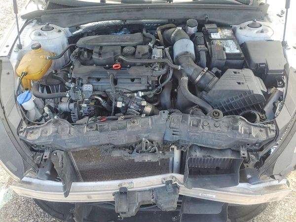 2021 KIA K5 LXS — Engine bay