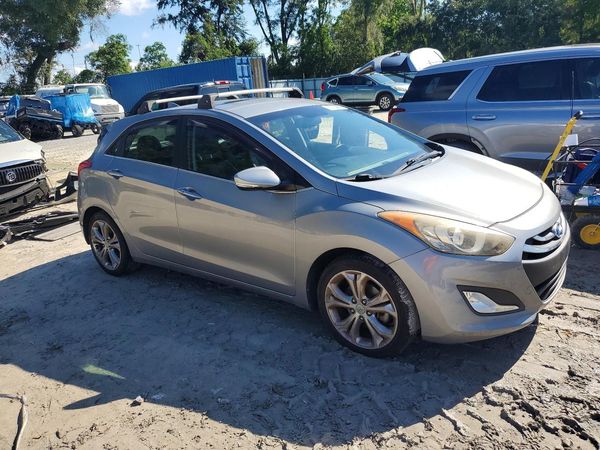 2014 HYUNDAI ELANTRA STD, Style, Tech — Passenger 3/4