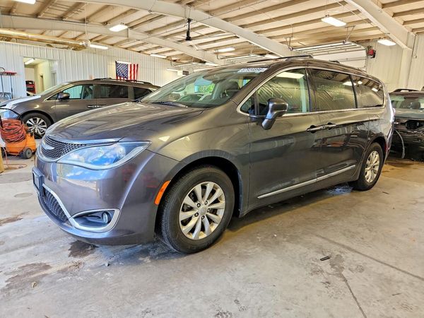 2018 CHRYSLER PACIFICA Touring L Plus