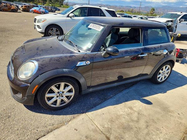 2013 MINI COOPER