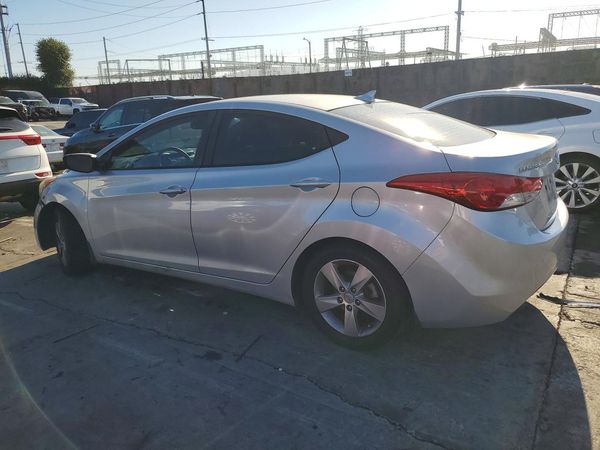 2013 HYUNDAI ELANTRA