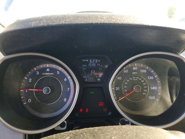 2013 HYUNDAI ELANTRA
