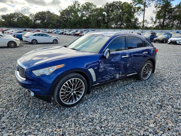 2017 INFINITI QX70