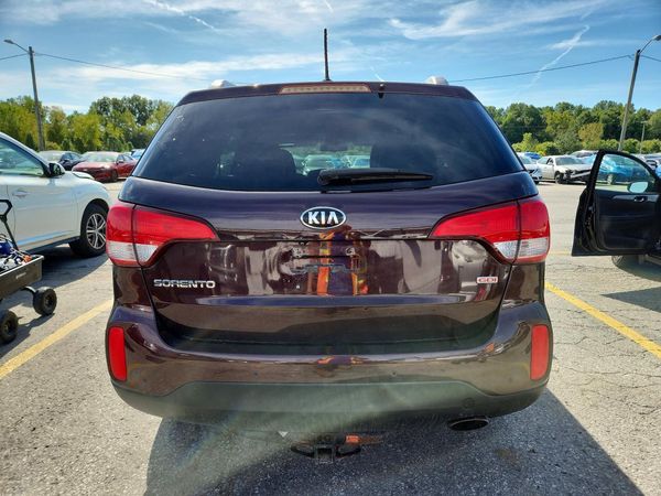 2015 KIA SORENTO GL