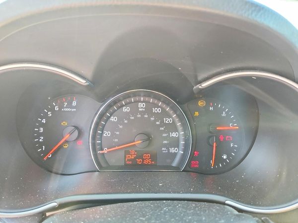 2015 KIA SORENTO GL