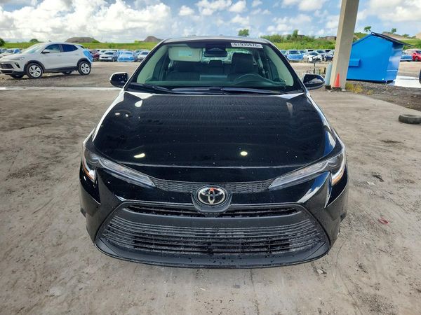 2026 TOYOTA COROLLA