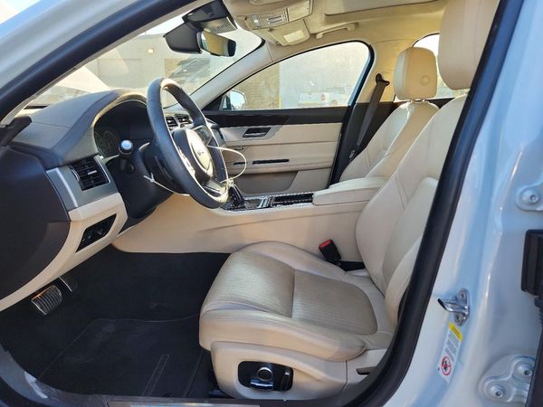 2019 JAGUAR XF Prestige — DENT