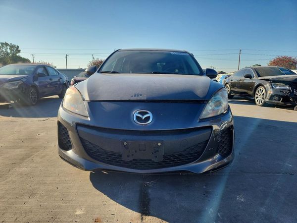 2013 MAZDA 3