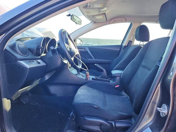 2013 MAZDA 3