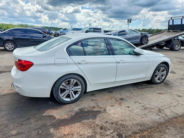 2018 BMW 330