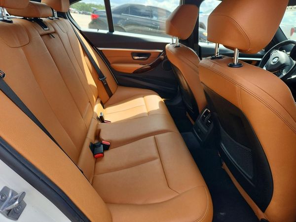 2018 BMW 330