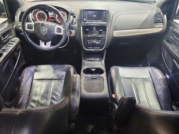 2017 DODGE GRAND CARAVAN GT