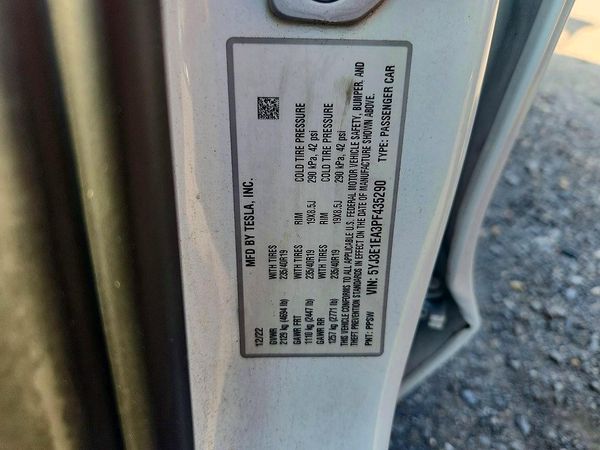2023 TESLA MODEL 3