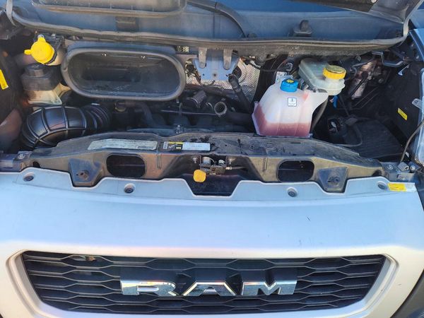 2020 RAM PROMASTER 3500 VF — Engine bay