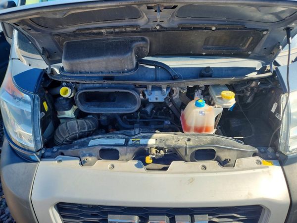 2020 RAM PROMASTER 3500 VF — Engine bay