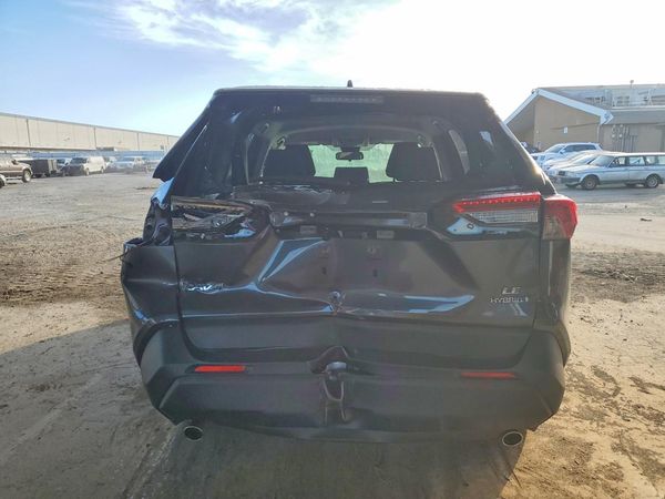 2024 TOYOTA RAV4 LE