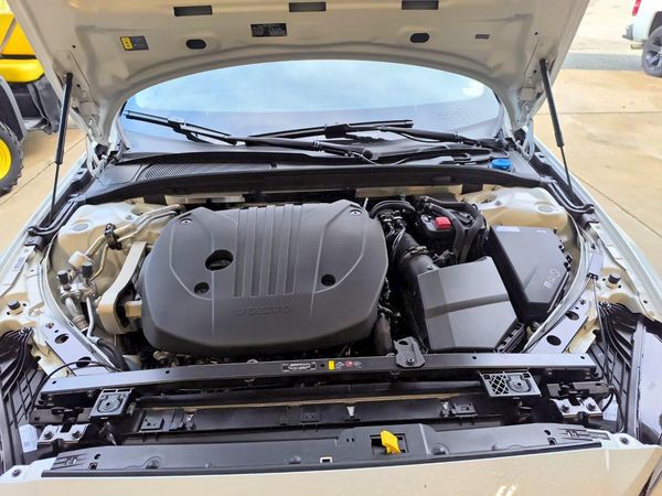 2024 VOLVO S60