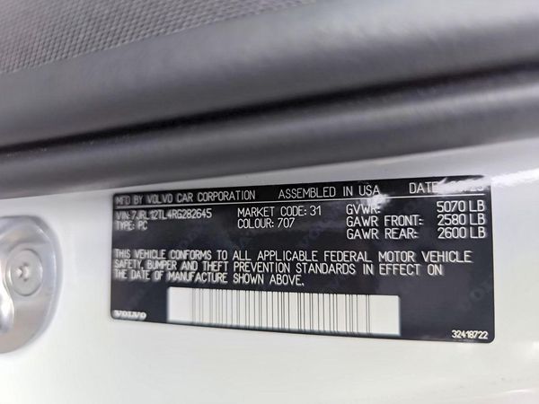 2024 VOLVO S60