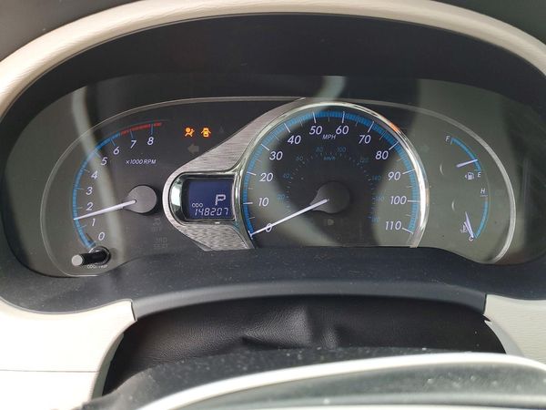 2013 TOYOTA SIENNA