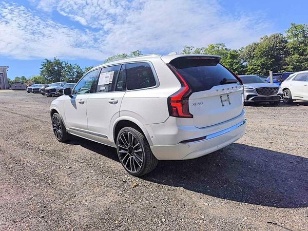 2026 VOLVO XC90
