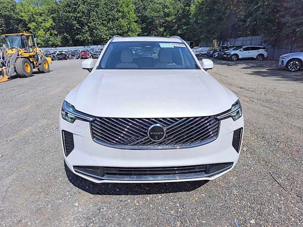 2026 VOLVO XC90